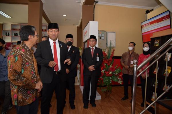Presiden Jokowi Lantik Wali Kota Semarang Hendrar Prihadi Jadi Kepala LKPP Hari Ini