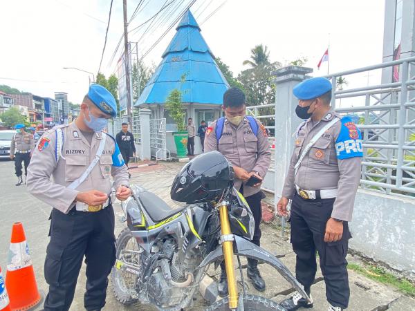 Tiga Polisi Terjaring Razia Provos di Mako Polda Papua