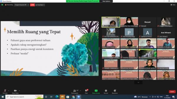 Mahasiswa Magang Balai Bahasa Provinsi Jawa Tengah Gelar Webinar Berkarya Melalui Platform Digital