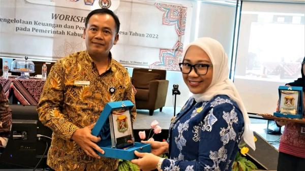 Bupati Mamuju Tekankan Kades Jangan Hanya Rancang Program Bimtek Dan Perjalanan Dinas