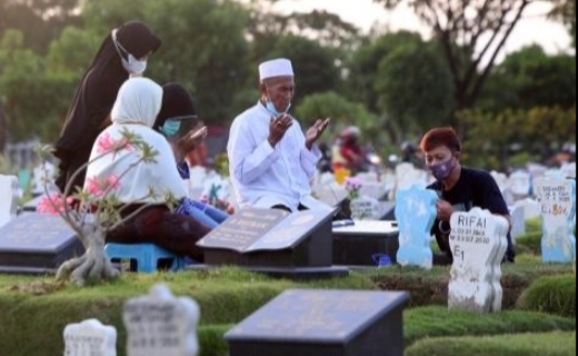 Ziarah Kubur Jelang Ramadhan, Ini Hukumnya Menurut Islam