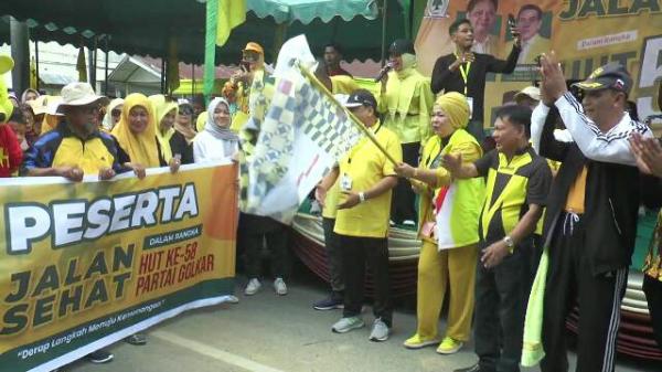 Ribuan Warga Ikut Jalan Sehat Meriahkan HUT Partai Golkar Ke-58 di Kota Lhokseumawe