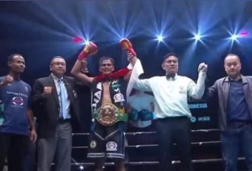 Pukul KO Petinju Thailand, Anggota TNI Praka Ilham Juara Tinju WBC Asia