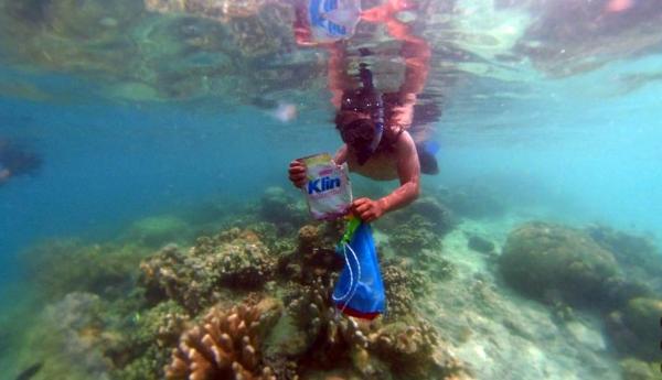 Inilah Sachet Brand Ternama Sumber Mikroplastik di Teluk Palu