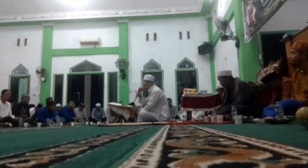 Di Depan Jamaah, Qori' Ini Wafat dengan Membaca Ayat yang Menunjukan Khusnul Khatimah