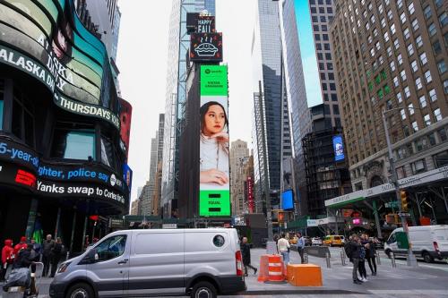 Wow! Potret Wajah Penyanyi Indonesia Ini Tampil di New York Amerika