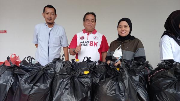 Operasi Pasar Murah di Halaman Kantor Bupati Belitung Timur