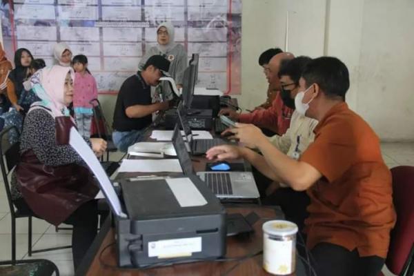 Fasilitasi Legalitas Usaha, DPM Temanggung Menyapa Warga