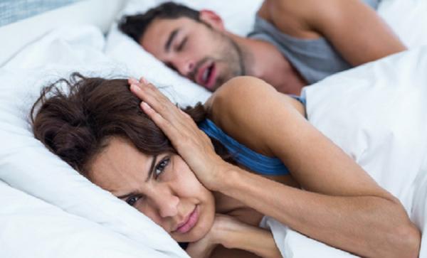 7 Cara Menghilangkan Kebiasaan Ngorok Saat Tidur Dengan Mudah