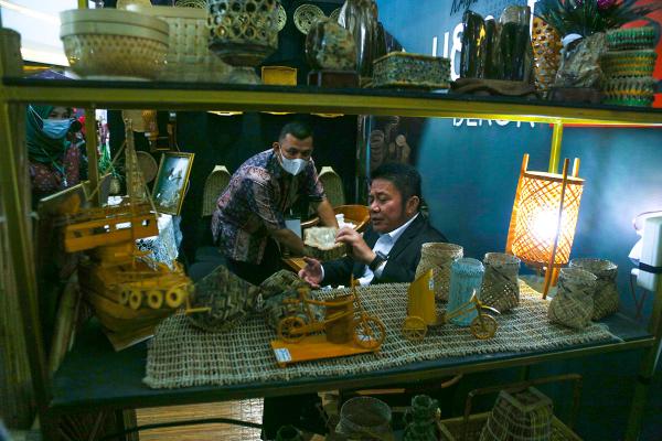Mengintip Beragam Karya Home Dekor Kriya Sriwijaya, Unik dan Khas Palembang