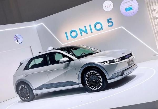 Daftar Harga Mobil Listrik Oktober 2023: Hyundai Ioniq 5 Diskon Gede-gedean!