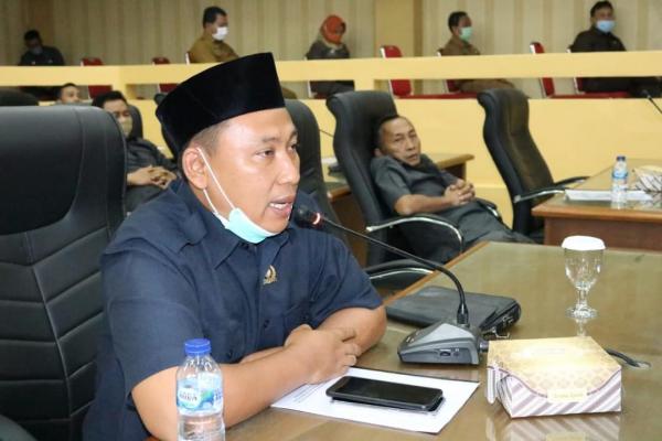 Anggota DPRD Lebak Ancam Laporkan Pokja Pembentukan Panwascam Lebak ke DKPP RI
