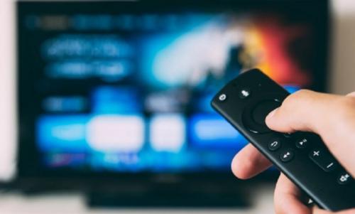 Warga Siapkan Pergantian TV Analog Migrasi ke Digital di Kota Malang