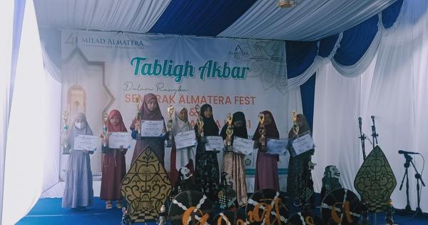 Puncak Almatera Fest 2022, Santri Ponpes Al Mukmin Muhammadiyah Launching Antologi Buku