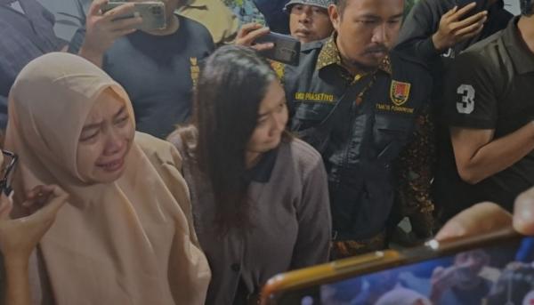 Jenazah WNI Korban Penembakan di AS Tiba di Semarang, Diselimuti Isak Tangis Keluarga