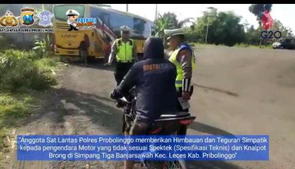 Tilang Manual Dilarang, Satlantas Polres Probolinggo Beri Himbauan Pada Pelanggar