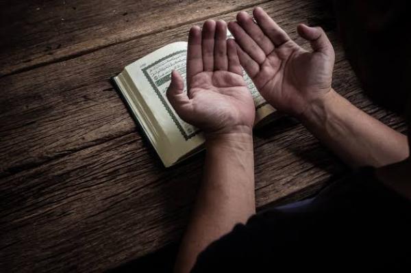 Simak Bacaan Doa Bersedekah agar Lebih Ikhlas