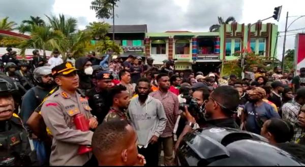 250 Personel Polisi disiagakan Amankan Proses Pemakaman Almarhum Filep Karma