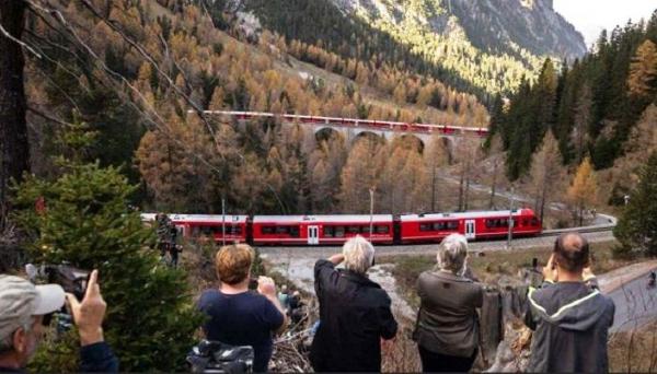 Keren, Swiss Miliki Kereta Api Sepanjang 2 Km dengan 100 Gerbong