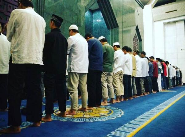Godaan Setan Mengawali Hari, Cegah Muslim Sholat Subuh Berjamaah di Masjid