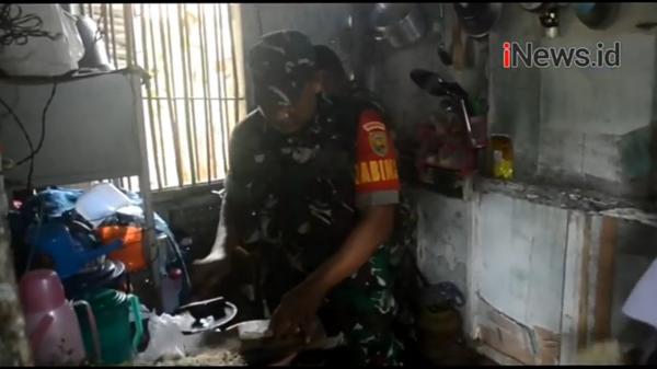 Video Babinsa Koramil 424-09/Sukoharjo Membeli Kebutuhan Dapur Kerumah Warga