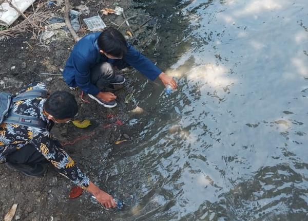 Kendalikan Pencemaran Sungai, Mahasiswa ITS Manfaatkan Sekam Padi