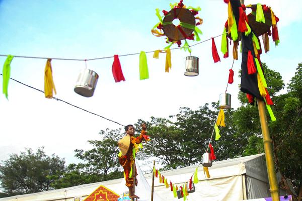 Permainan Tradisional Sirung Jadikan Arena JKPI jadi Seru 