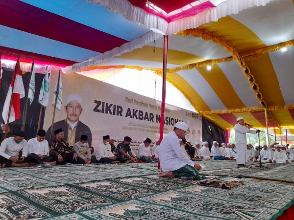 Menuju Indonesia Emas 2045 :Belasan Ribu Jamaah Tarekat Naqsahbandiyah Dari 15 Provinsi di Indonesia