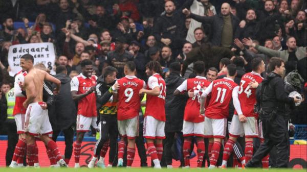 Curi Poin Penuh di Stamford Bridge, Arsenal Kembali ke Puncak Klasemen