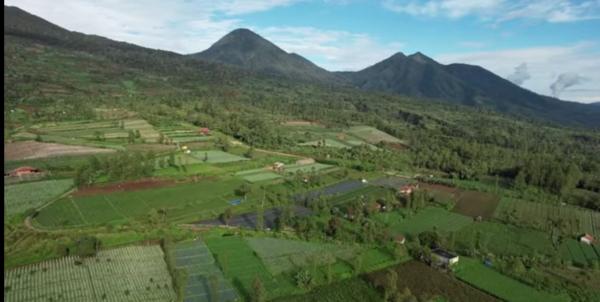 Di Garut Jawa Barat Ada Kampung Belanda, Warganya Ganteng dan Cantik Banget