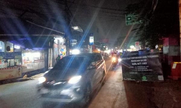 Lebih Dari Sebulan Proyek Galian PLN di Gandul Belum Kelar, Warga Keluhkan Macet