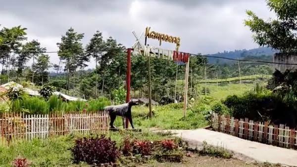 Viral Ada Kampung Belanda Di Indonesia Yang Warganya Cantik Dan Ganteng