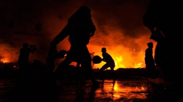 Kebakaran Landa Gudang Sembako di Rangkasbitung Lebak, 1 Unit Mobil Ludes Terbakar
