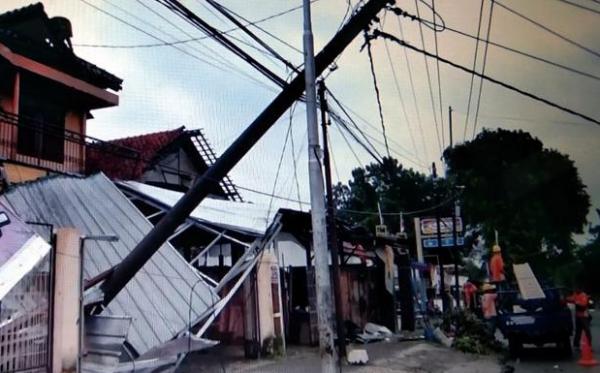 Diamuk Angin Puting Beliung, Ratusan Rumah di Pekalongan Porak-poranda