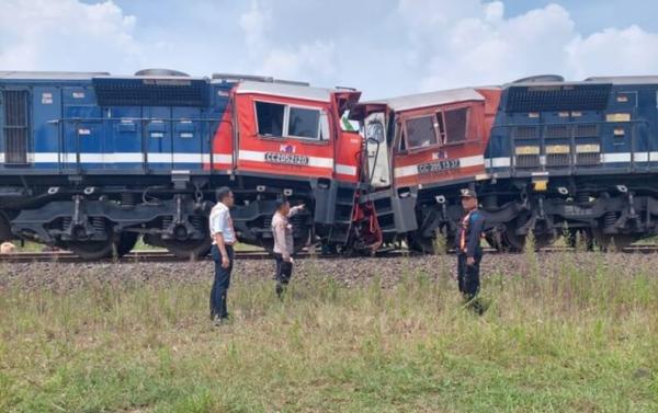 Kereta Api Pengangkut Batu Bara Adu Banteng di Lampung, 4 Orang Luka-Luka