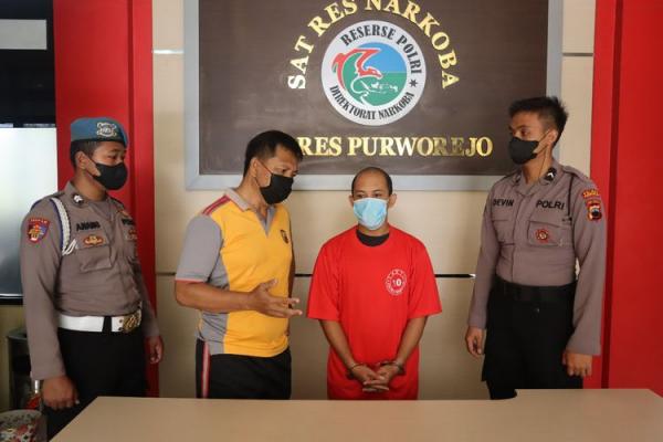 Warga Purworejo Ditangkap atas Penggunaan Narkoba yang Didapat dari Temanggung