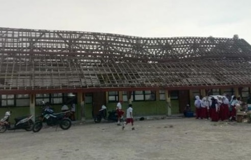 Kualitas Konstruksi Bangunan Buruk, Atap SD Muhammadiyah di Gunungkidul Ambrol Timpa Puluhan Siswa