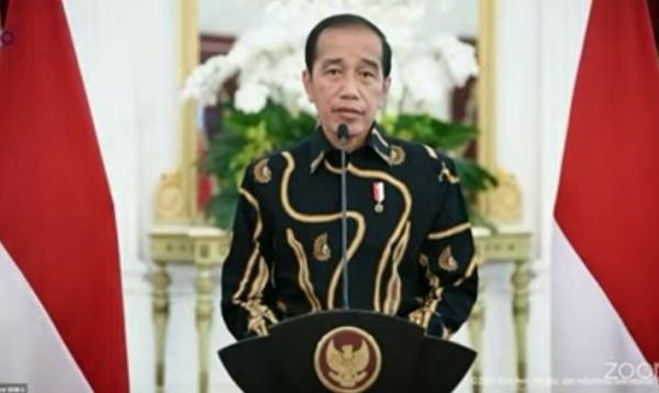 Jelang Tahun Baru, Presiden Jokowi Resmi Cabut PPKM