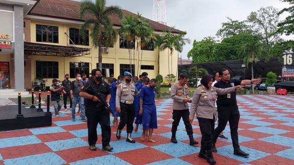 Dua Korban Rampok Bermodus COD di Subang Dibuang di Tol, Tapi Diberi Ongkos oleh Pelaku