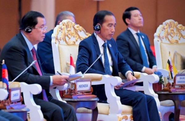 Hari Ini, Presiden Jokowi Hadiri Pembukaan hingga Retreat KTT ASEAN di Kamboja