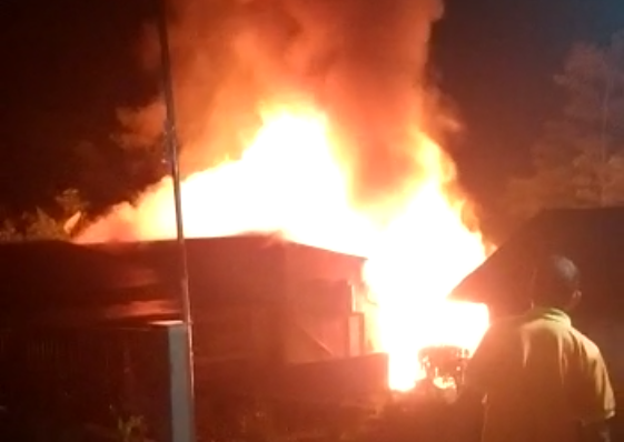 Satu Rumah Warga di Pulosari Pemalang Ludes Terbakar, Kerugian Ditaksir Ratusan Juta Rupiah
