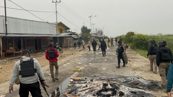 Lima Pekerja Jalan Belum Ditemukan Pasca Rusuh Massa di Kabupaten Dogiyai, Papua Tengah