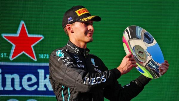 Kalahkan Seniornya Lewis Hamilton di Mercedes, George Russel Juara Formula One GP Brasil 2022