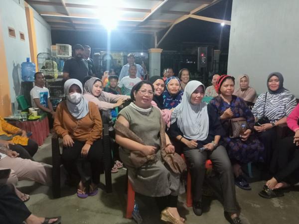 Masuk 5 Besar KDI 2022, Keluarga Besar Nilam Sari dan Warga Nonton Bareng di Kediaman Fajar Bora