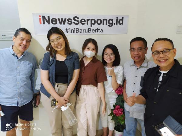 Mahasiswa Program Studi Jurnalistik Universitas Multimedia Nusantara Kunjungi Redaksi iNewsSerpong
