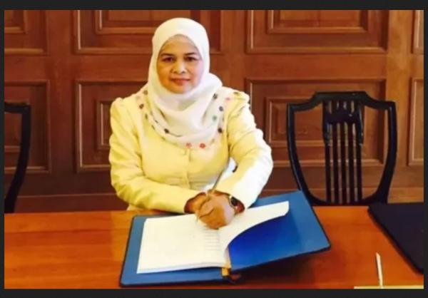 Wanita Muslim Pertama Jadi Gubernur Thailand