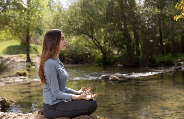 4 Cara Meditasi untuk Meningkatkan Konsentrasi dan Fokus agar Lebih Produktif
