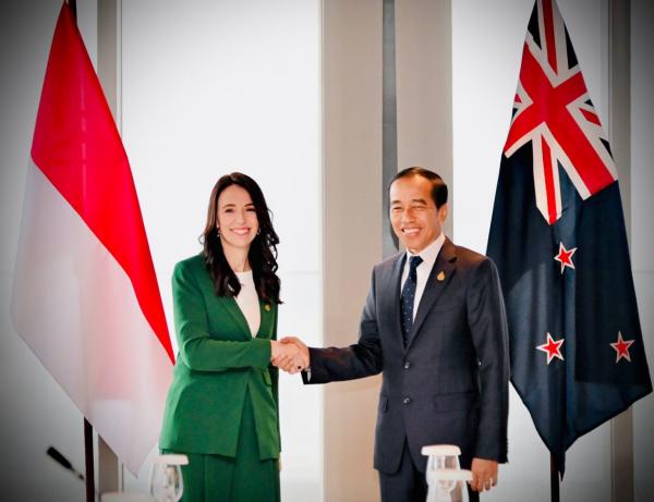 Ini Tiga Isu Utama yang Dibahas Presiden Jokowi Bersama PM Selandia Baru