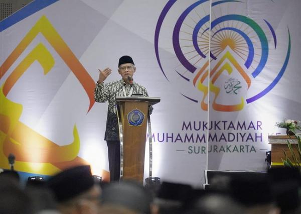 Sidang Pleno 2, Ketum PP Muhammadiyah Ajukan Tiga Pertanyaan Intropeksi pada Perserta Muktamar