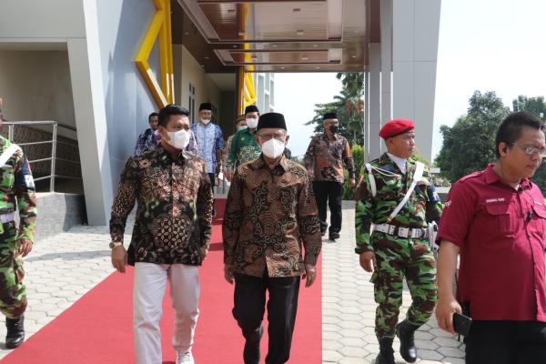 Haedar Nashir Kembali Pimpin Muhammadiyah, Rektor UMP: Sederhana dan Inspiratif